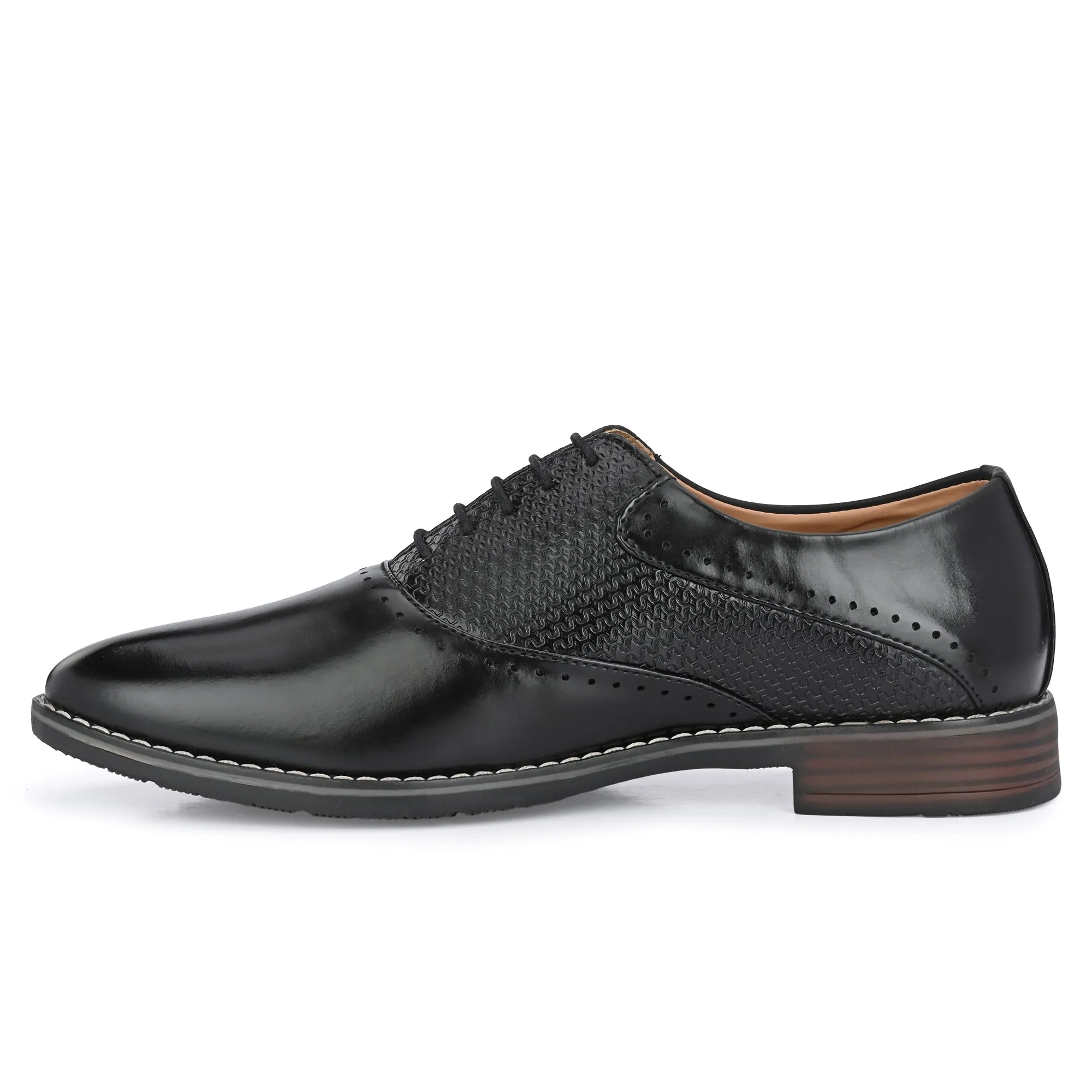 Attitudist Unisex Handcrafted Oxford Gradient Black Formal Laceup Derby Shoes With Semi Chatai Design