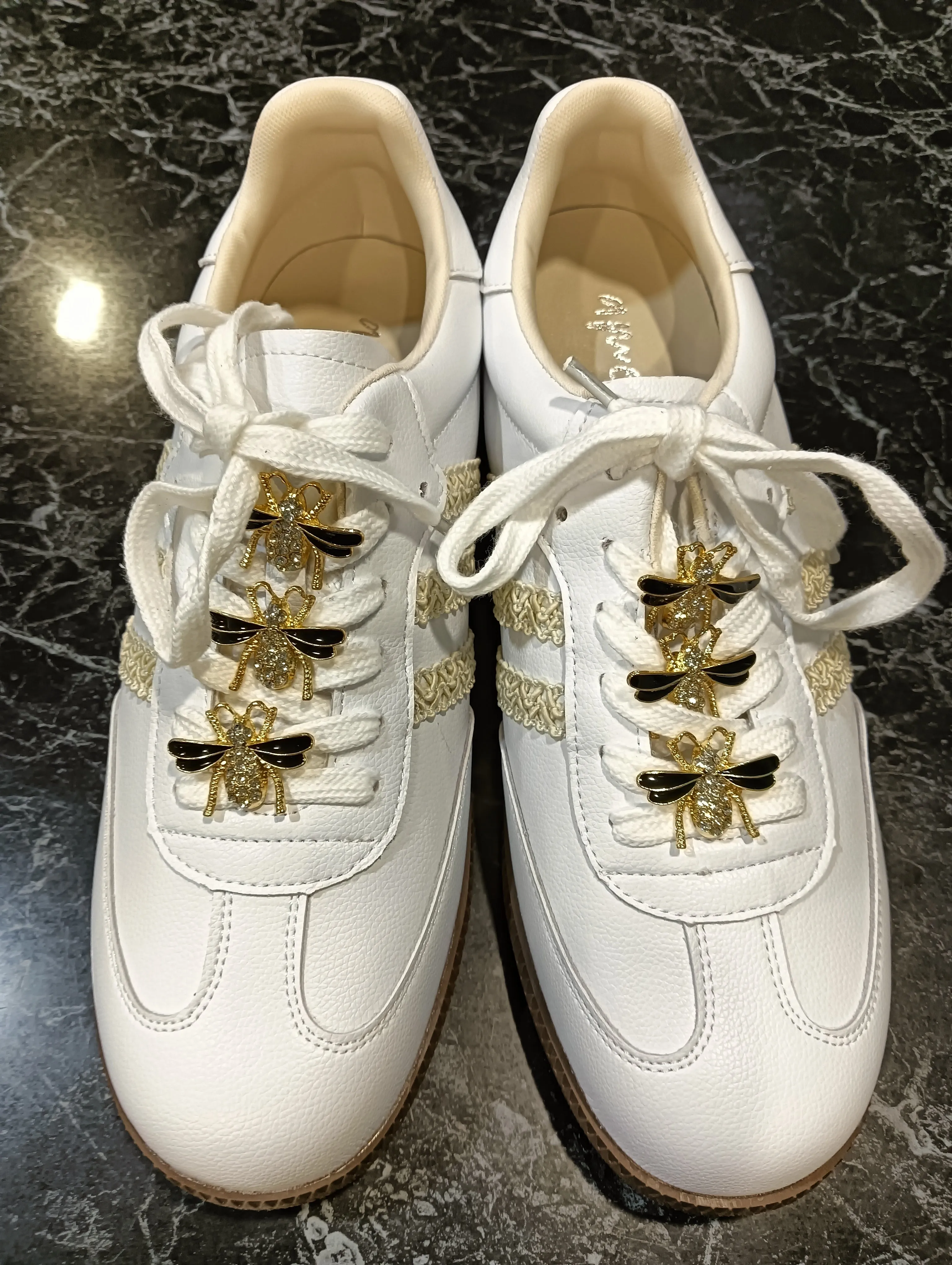 Bee Leather runners