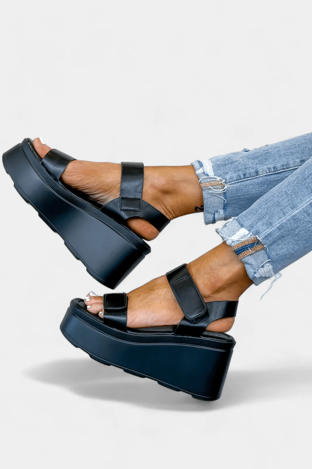 Black Adjustable Straps Platform Sandals