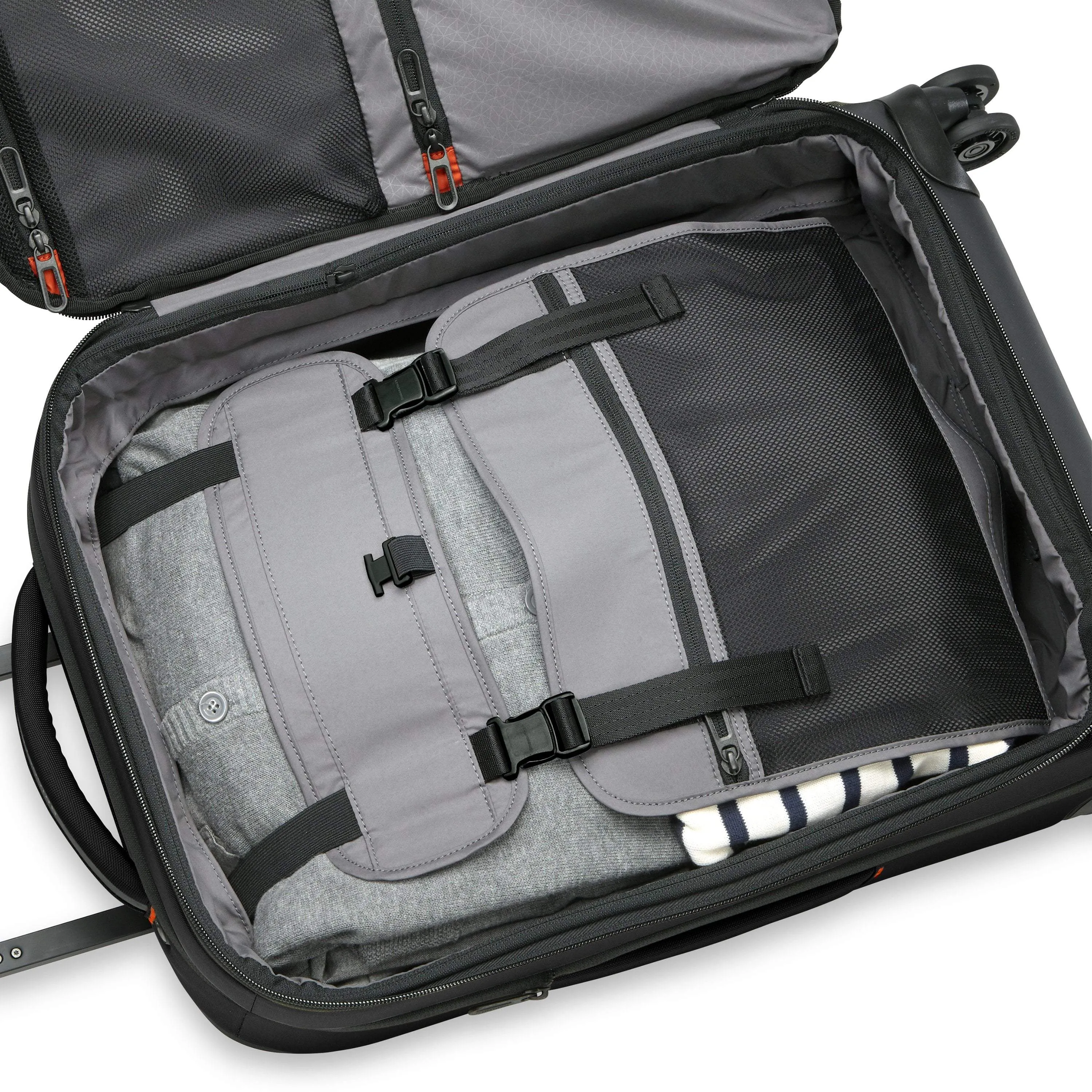 Briggs & Riley ZDX 22" Carry-On Expandable Spinner Luggage