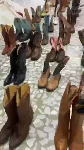 Cowboy boots 50 Pairs