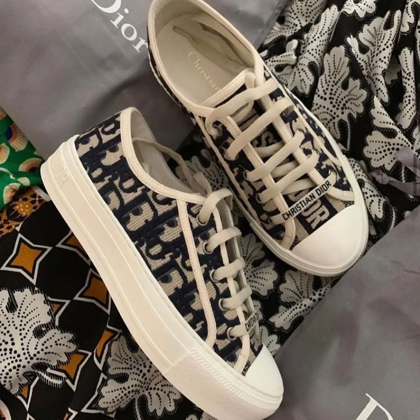 Luxury Sneakers - DOR - 6275