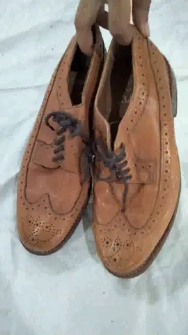 Men's leather shoes