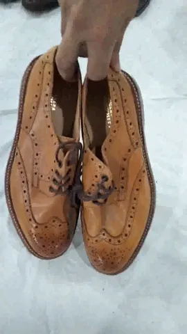 Men's leather shoes