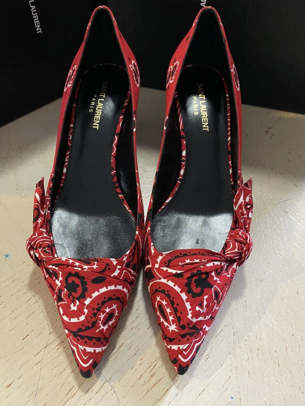 NIB $895 Saint Laurent Women Bandana Dress Shoes Red 7 US ( 37 Eu )