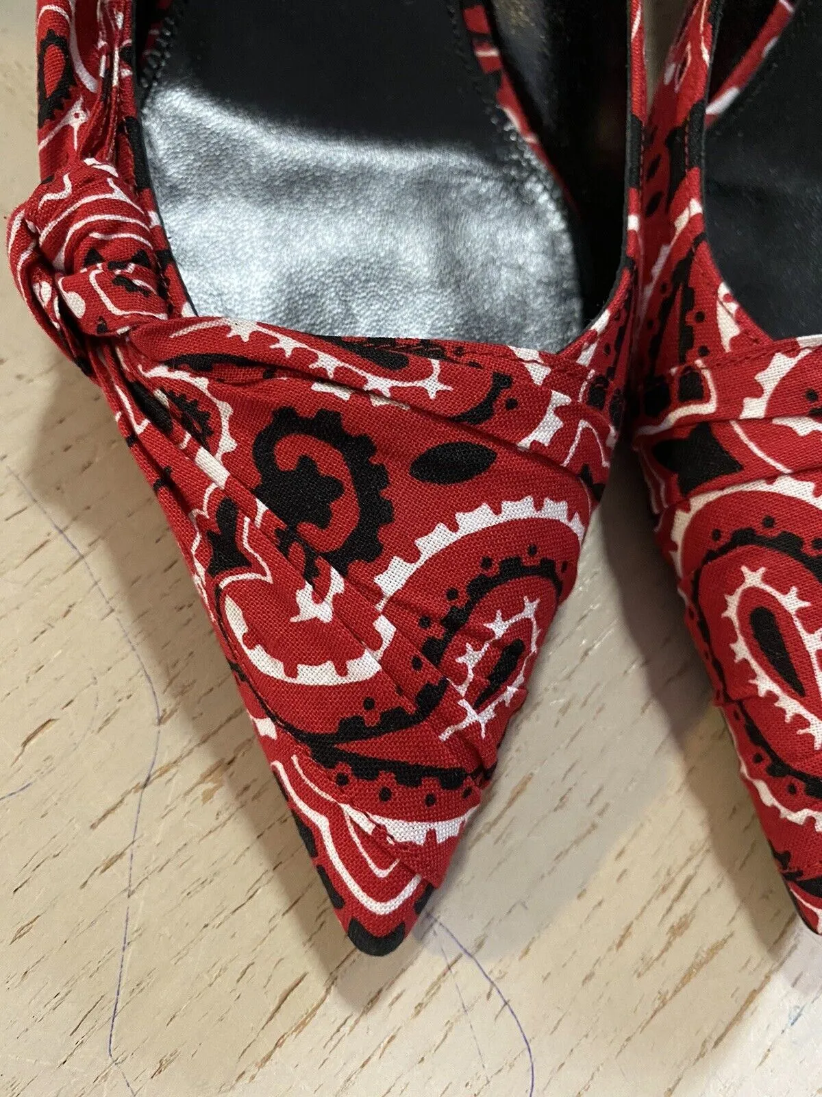 NIB $895 Saint Laurent Women Bandana Dress Shoes Red 7 US ( 37 Eu )