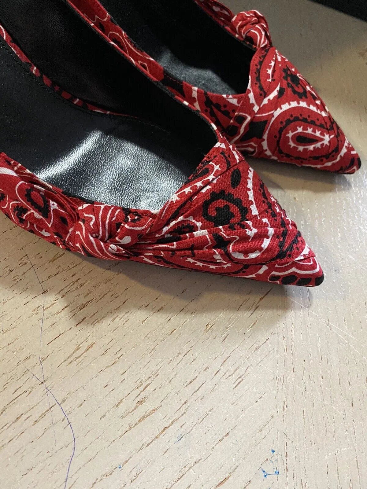 NIB $895 Saint Laurent Women Bandana Dress Shoes Red 7 US ( 37 Eu )