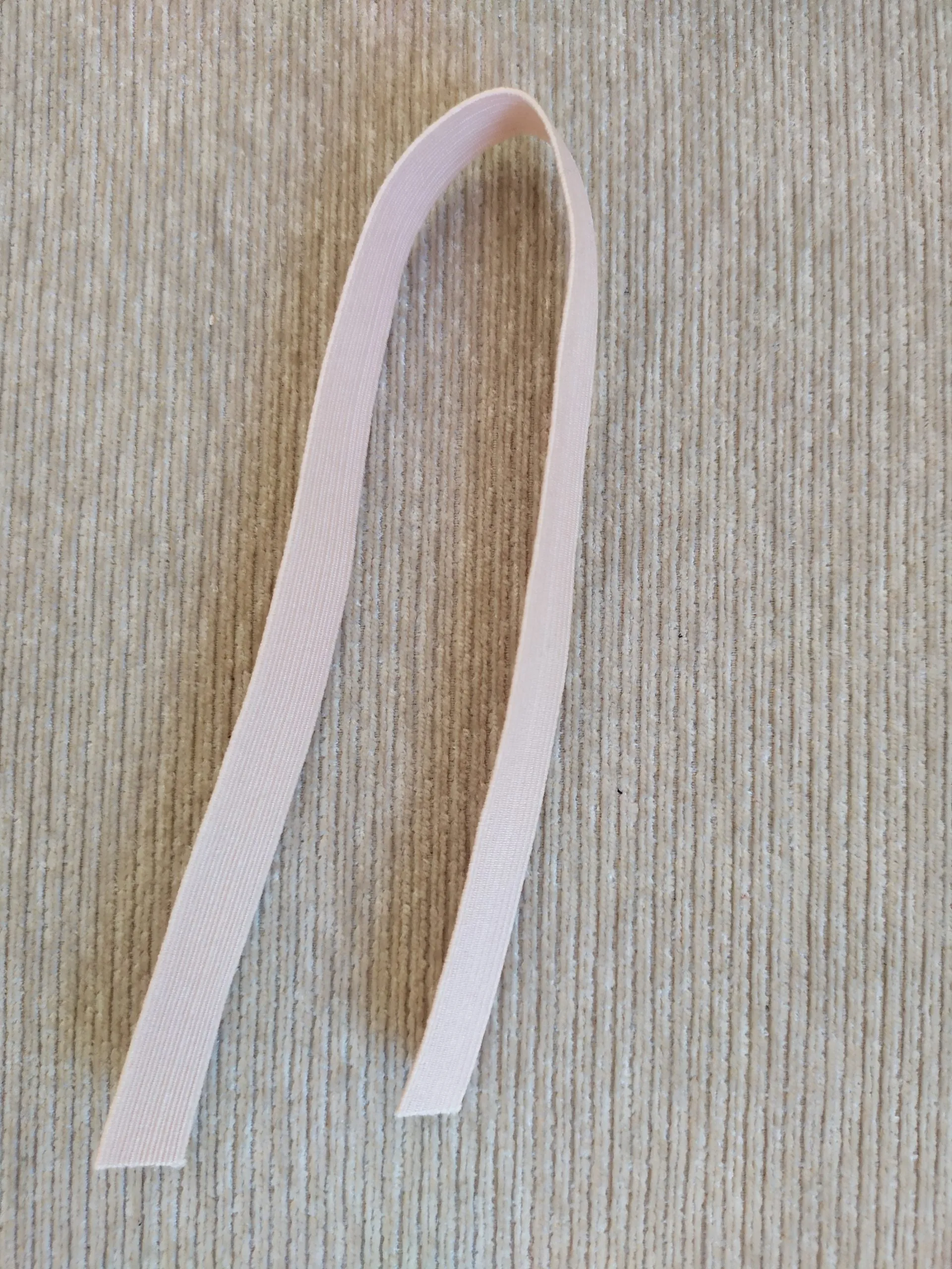 Pre-cut elastic for ballet shoe