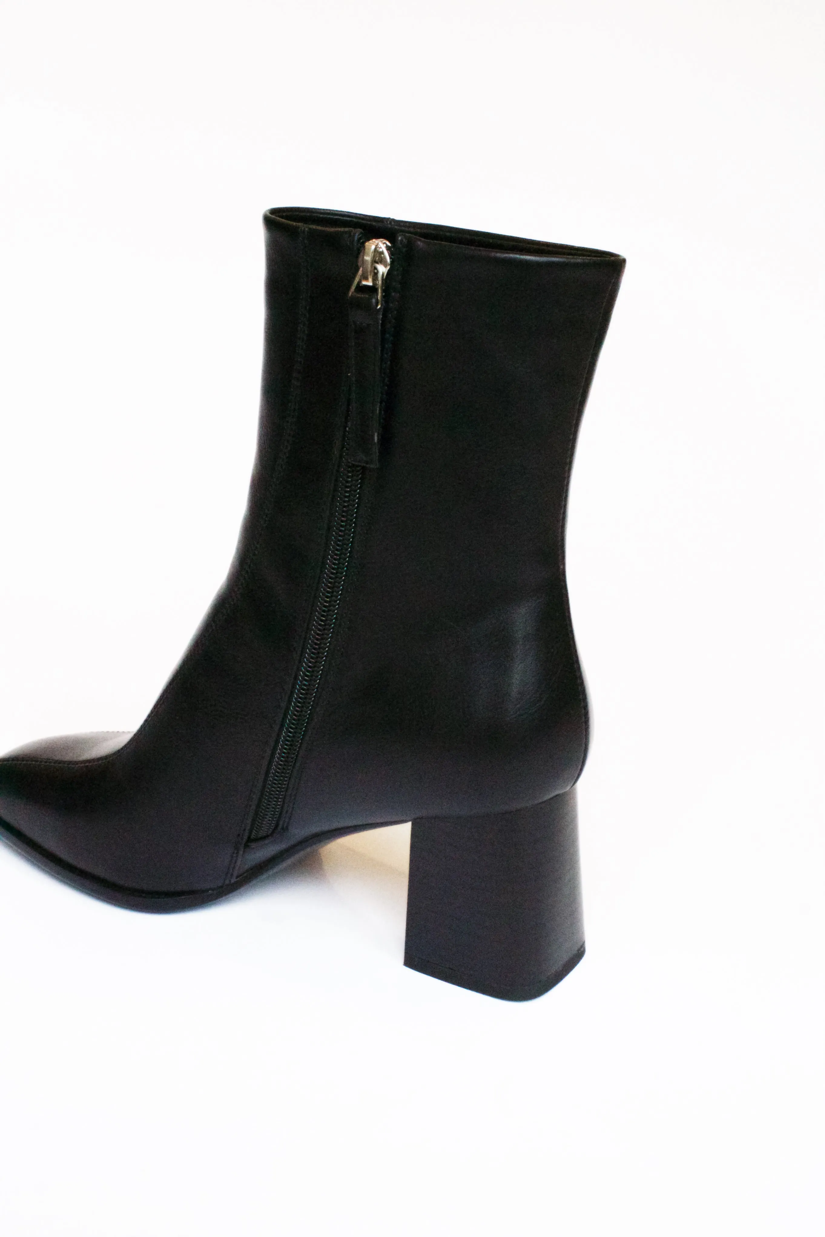 ROKA Boot, Black