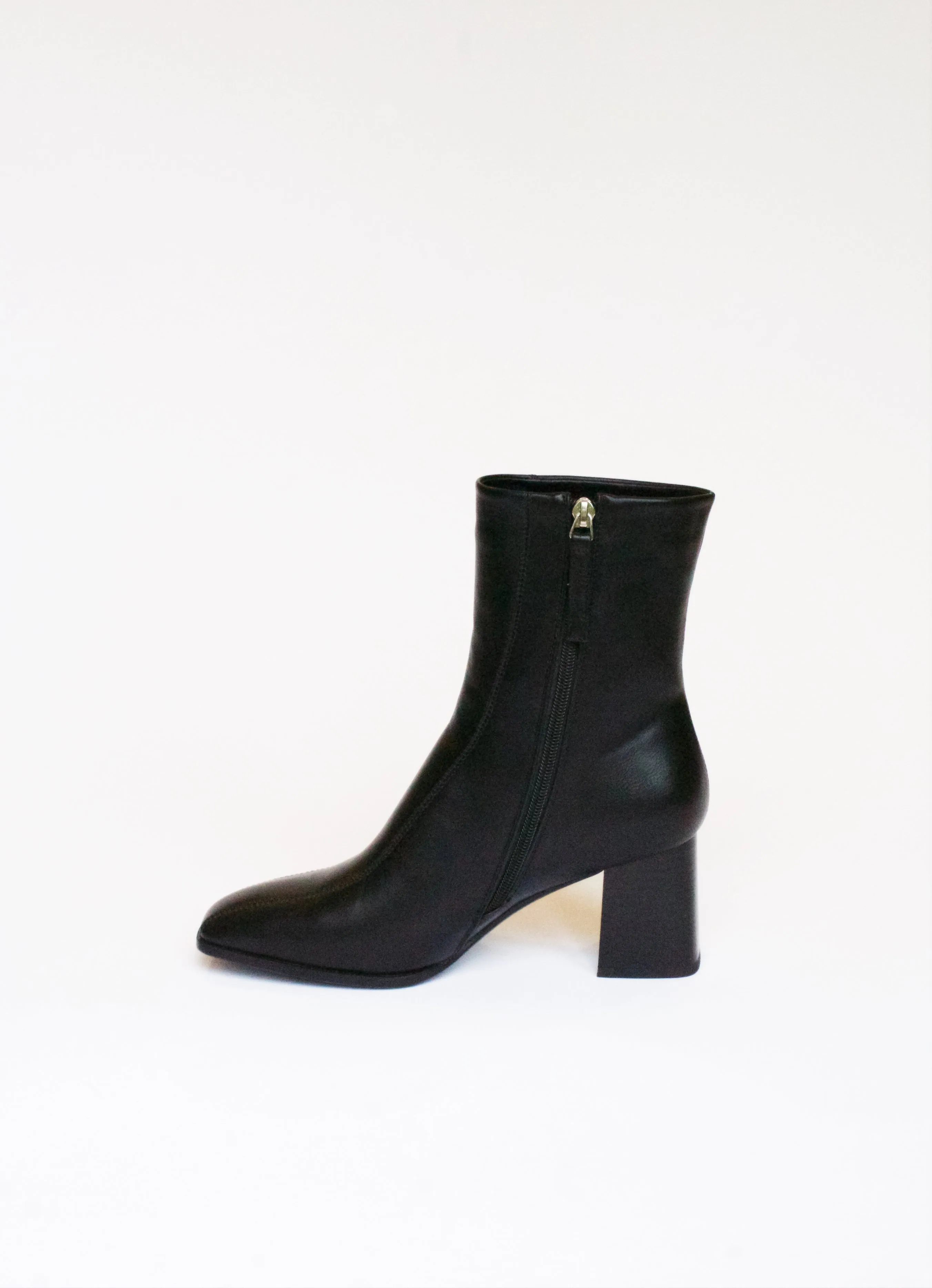 ROKA Boot, Black