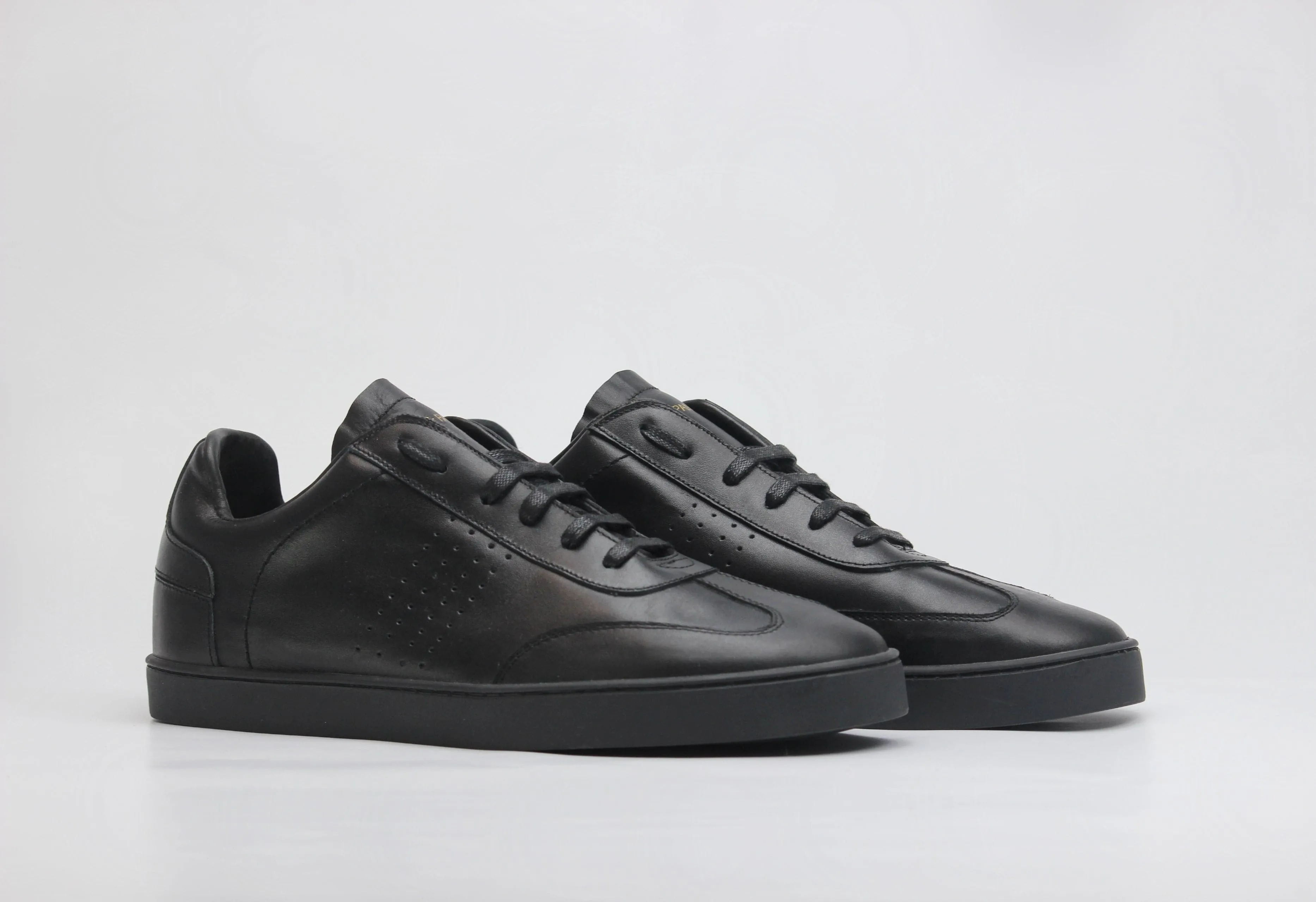 Sneakers BLAKE en cuir noir