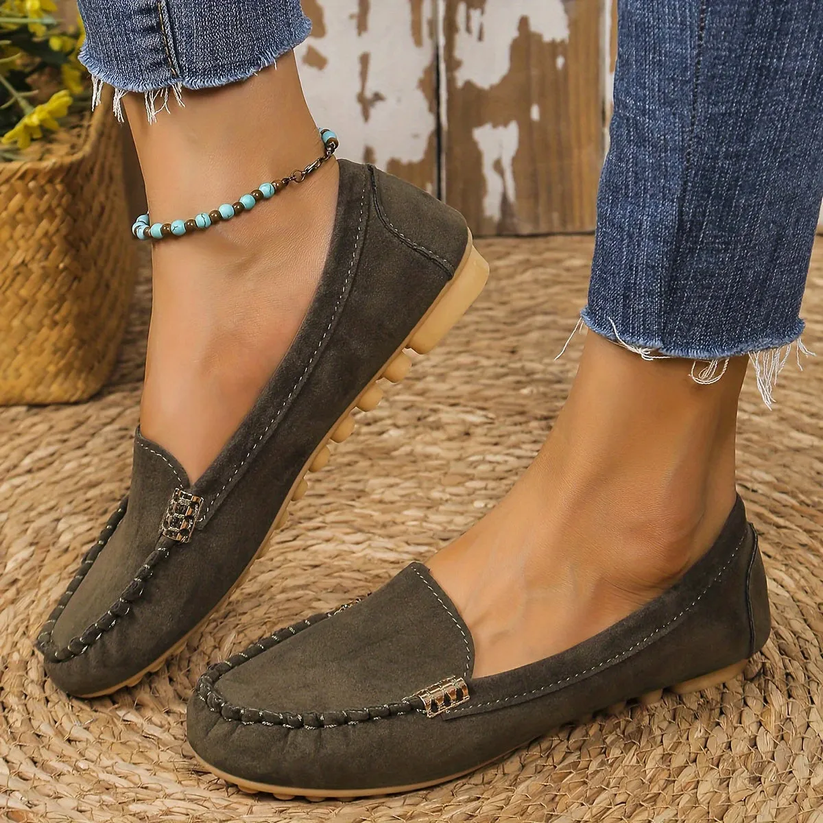 Women's Solid Color Flat Shoes, Casual Slip On Plain Toe Shoes, Lightweight & Comfortable Shoes